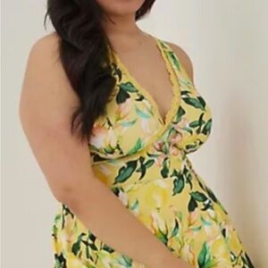 NWOT TORRID lemon swim dress.
